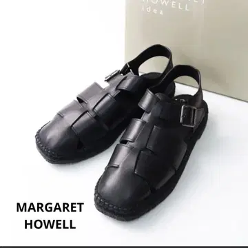 MARGARET HOWELL 블랙 샌들