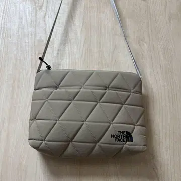 THE NORTH FACE 퀼팅 숄더백 파우치