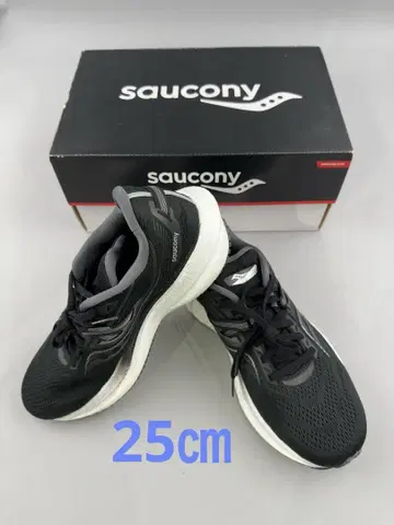 Saucony 러닝화 25