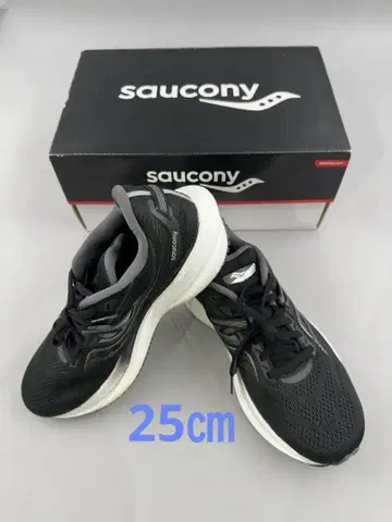 Saucony 러닝화 25