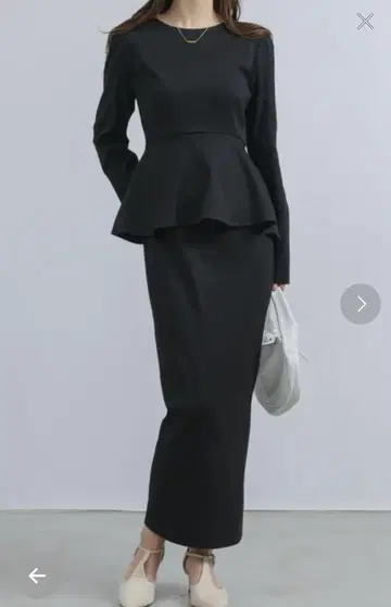 NEUNA 페플럼 타이트 원피스 허리 프릴 원피스 플레어 원피스
