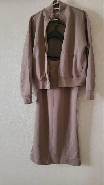 브라운 셋업 자켓 팬츠 유니클로 L 새상품급