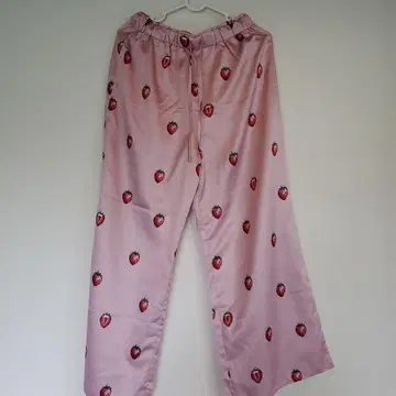 GELATO PIQUE 딸기 무늬 룸웨어