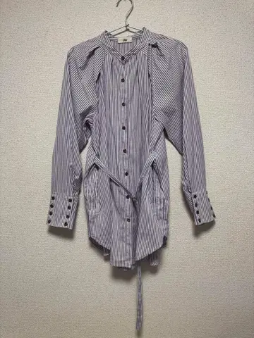 Uhr 스트라이프 패턴 긴팔 셔츠