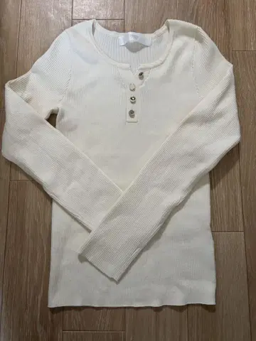tocco 니트