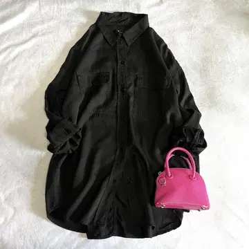 새상품급 Plage 플라주 글로시 컴팩트 셔츠 긴팔 워크 셔츠 블랙