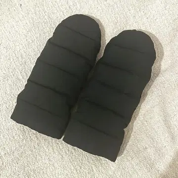 COS 다운 장갑