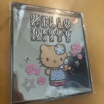 로손 한정판 Hello Kitty 일광화상 키티 접이식 거울 B