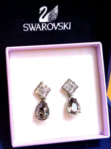 스와로브스키 정품 클립식 귀찌 Swarovski 흔들리는 물방울 눈물
