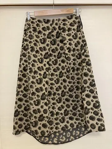 Demi-Luxe 롱 스커트 베이지/블랙 36