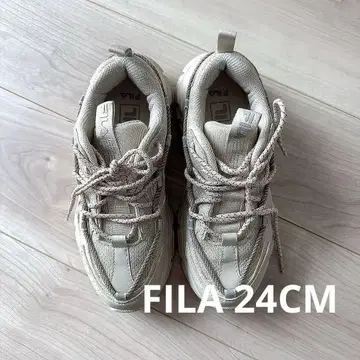 FILA 베이지 통굽 스니커즈