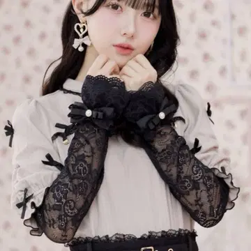 미개봉 새상품 ROJITA 리본 커프스 레이스 암워머 블랙