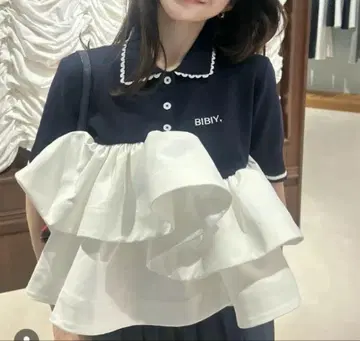 Bibiy. ROSIE PEPLUM TOP 로지 페플럼 탑