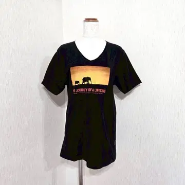 TAKEO KIKUCHI V넥 코튼T셔츠 코끼리 프린트 대자연