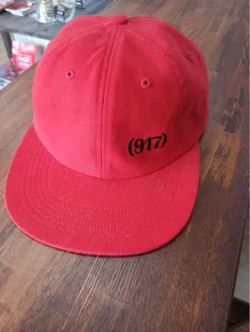 빨간색 (917) 자수 스냅백 캡