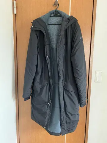 Under Armour 블랙 벤치 코트 M