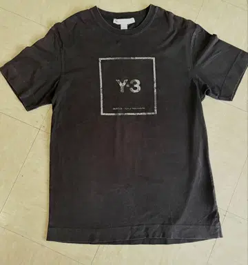 Y-3 블랙 T셔츠