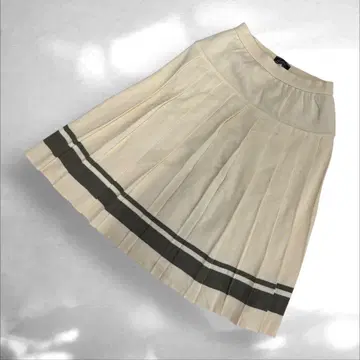 Leilian 레리안 아이보리 플리츠 스커트 사이즈 9 S-603