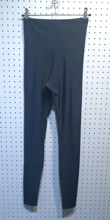 w.an.f 앙에프 블랙 레깅스 허리 디자인 포함