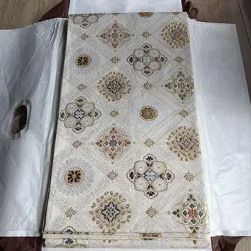 아이보리 후쿠로 오비 꽃무늬 자수 마루이유