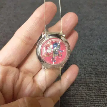 마법기사 레이어스 레트로 손목시계 CLAMP