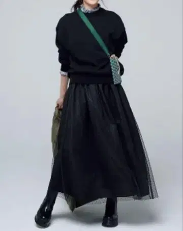very 콜라보 three square 샤샤 스커트