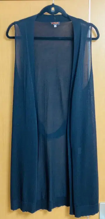 EVEX KRIZIA 40 사이즈 L~XL 정도 베스트 블랙