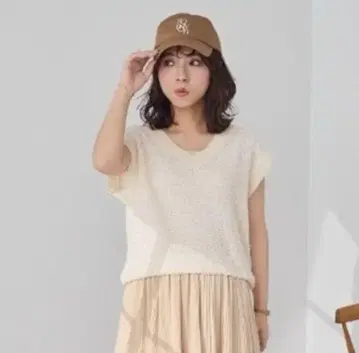 새상품 시마무라 yumi 온라인 한정판 샤기 베스트 화이트 M