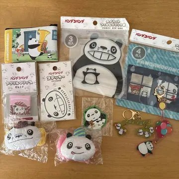 새상품 팬더코팬더 파우치 키링 스크런치 스티커 등 굿즈 세트