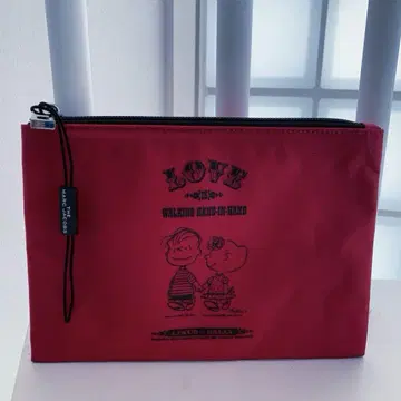 마크제이콥스 MARC JACOBS x 스누피 콜라보 파우치