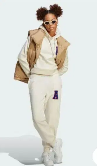 adidas 후드 부착 후드티 A 자수 크림