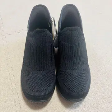 SKECHERS SLIP-INS 우노 웨지 킹 니트