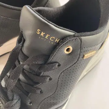 고품질 SKECHERS 스니커즈 블랙 통굽 24cm
