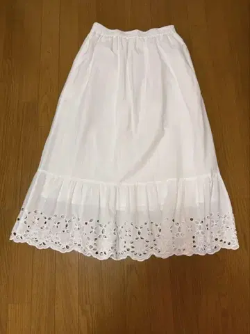 사만사 모스모스 밑단 레이스 스커트