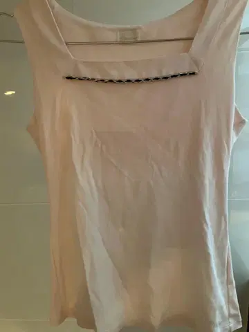 해롯 탱크탑 핑크가 매우 귀여운 디자인 장식 포함