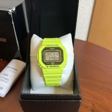 G-SHOCK DW-5600EP-9JF 형광 그린