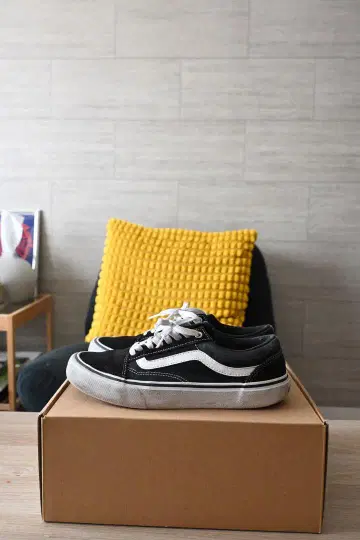 Vans 블랙/화이트 스니커즈