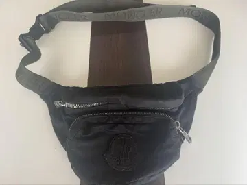 MONCLER 블랙 웨스트 파우치