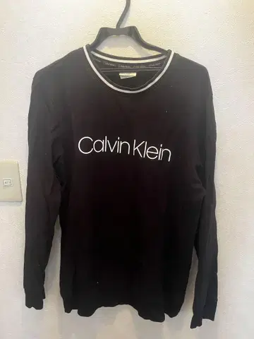 Calvin Klein 긴팔 트레이닝복 M 사이즈 블랙
