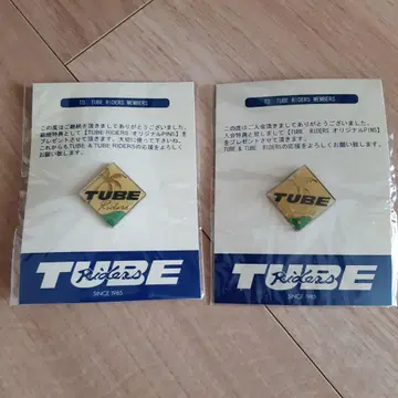 TUBE RIDERS 핀 배지 2개 세트