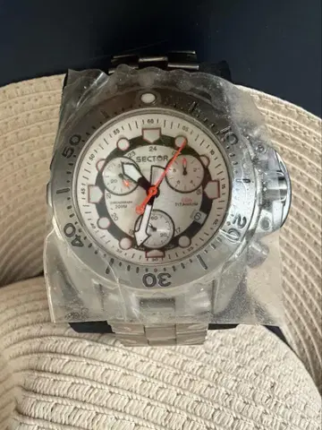 SECTOR 세크터 크로노그래프 200M TITANIUM