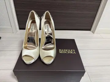 BADGLEY MISCHKA 아이보리 하이힐