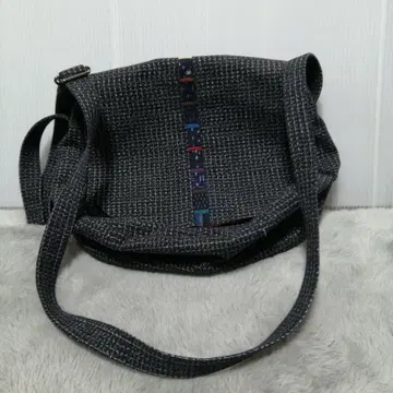 새상품급 기우에몬 GIEMON 숄더백 네이비