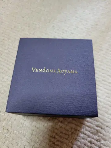 Vendome Aoyama 로즈 모티브 목걸이