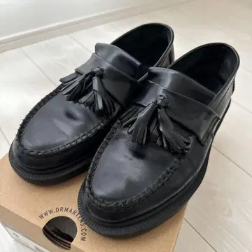 닥터마틴 에이드리안 프린지 태슬 로퍼 23cm 블랙
