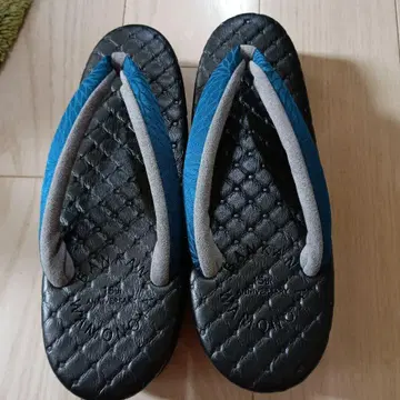 파랑과 그레이 조리 15주년 기념 디자인