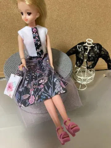 27cm 인형 의류 3점과 백