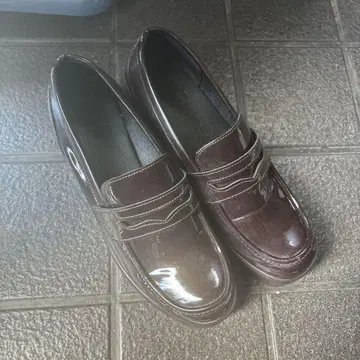 다크 브라운 로퍼 힐 약 6cm