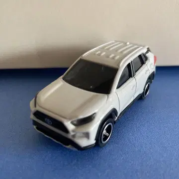 토미카 도요타 RAV4 화이트 스케일 1/66 No.81