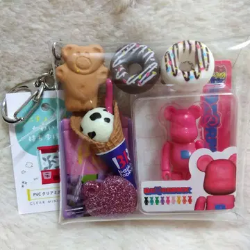 가챠 파우치 베어브릭